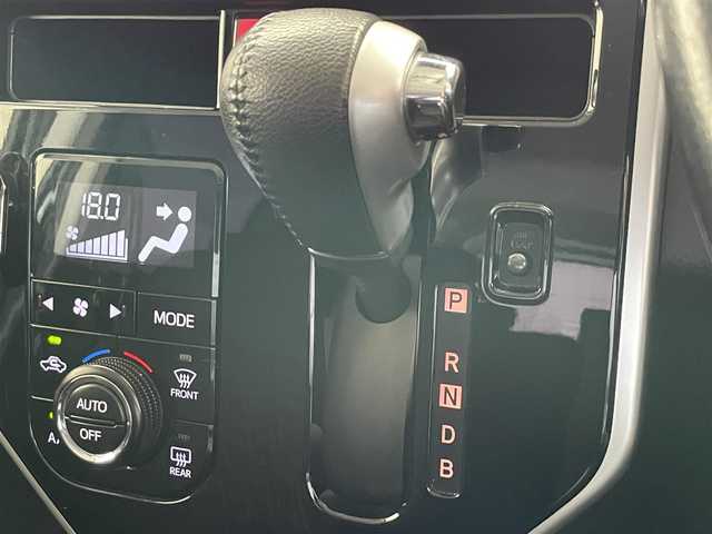 トヨタ タンク カスタムG－T 愛知県 2019(令1)年 6.4万km ブラックマイカメタリック 純正９型ナビ　フルセグＴＶ　Ｂｌｕｅｔｏｏｔｈ　バックカメラ　クルコン　純正ドラレコ　プッシュスタート　スマアシIII　衝突軽減　車線逸脱　ＬＥＤオートライト　コーナーセンサー　フォグ　ＴＶキャン　禁煙車