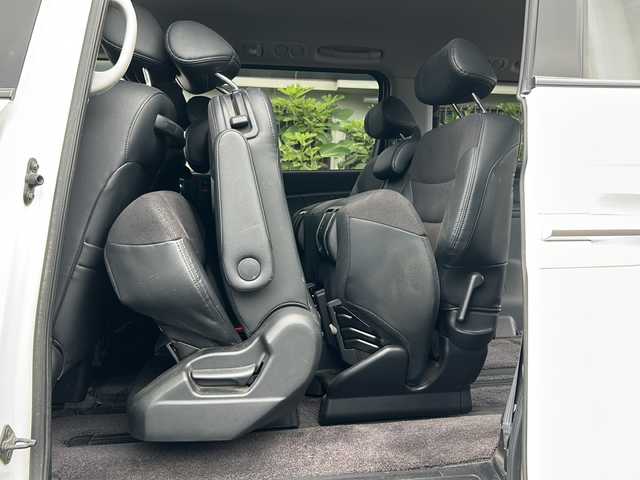 ホンダ エリシオン G Aero HDDナビ SP 鹿児島県 2011(平23)年 8.2万km プレミアムホワイトパール ワンオーナー/純正ナビ　/（AM/FM/CD/TV/DVD）/両側パワースライドドア/バックカメラ/コーナーセンサー/3列シート/パワーステアリング/パワーウィンドウ/純正フロアマット/取扱説明書/保証書/スペアキー×１