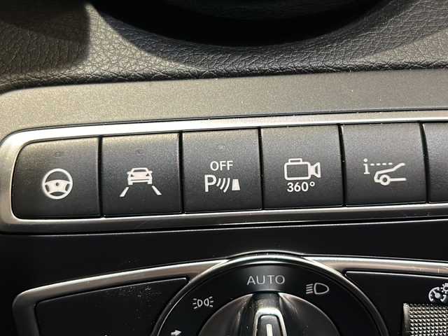 メルセデス・ベンツ ＧＬＣ２５０ 4マチックスポーツ 新潟県 2019(平31)年 4.2万km オブシディアンブラック パナメリカーナグリル/レーダーセーフティパッケージ/-アクティブブレーキアシスト/-PRE SAFEプラス/-アクティブレーンキーピングアシスト/-アクティブブラインドスポットアシスト/-アクティブディスタンスアシストディストロニック/純正HDDナビ/(CD/DVD/Bluetooth/USB/フルセグTV)/360°カメラシステム/ヘッドアップディスプレイ/AIR BODY CONTROLサスペンション/純正19インチアルミホイール/LEDヘッドライト/パワーバックドア/ハーフレザーシート/シートヒーター/パワーシート/パドルシフト/キーレスゴー