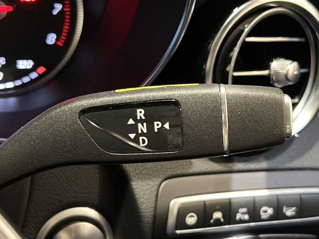 メルセデス・ベンツ ＧＬＣ２５０ 4マチックスポーツ 新潟県 2019(平31)年 4.2万km オブシディアンブラック パナメリカーナグリル/レーダーセーフティパッケージ/-アクティブブレーキアシスト/-PRE SAFEプラス/-アクティブレーンキーピングアシスト/-アクティブブラインドスポットアシスト/-アクティブディスタンスアシストディストロニック/純正HDDナビ/(CD/DVD/Bluetooth/USB/フルセグTV)/360°カメラシステム/ヘッドアップディスプレイ/AIR BODY CONTROLサスペンション/純正19インチアルミホイール/LEDヘッドライト/パワーバックドア/ハーフレザーシート/シートヒーター/パワーシート/パドルシフト/キーレスゴー