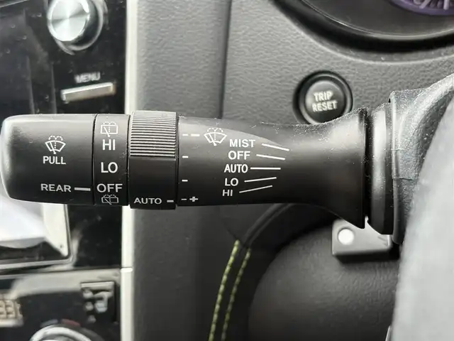 スバル アウトバック X－ブレイク 滋賀県 2020(令2)年 4.3万km クリスタルホワイトP 純正ナビ/（AM/FM/CD/DVD/フルセグTV/Bluetooth）/バックカメラ/前方ドライブレコーダー/前席シートヒーター/レーンキープアシスト/クルーズコントロール/ＬＥＤヘッドライト/ルーフレール/ビルトインＥＴＣ/純正アルミホイール