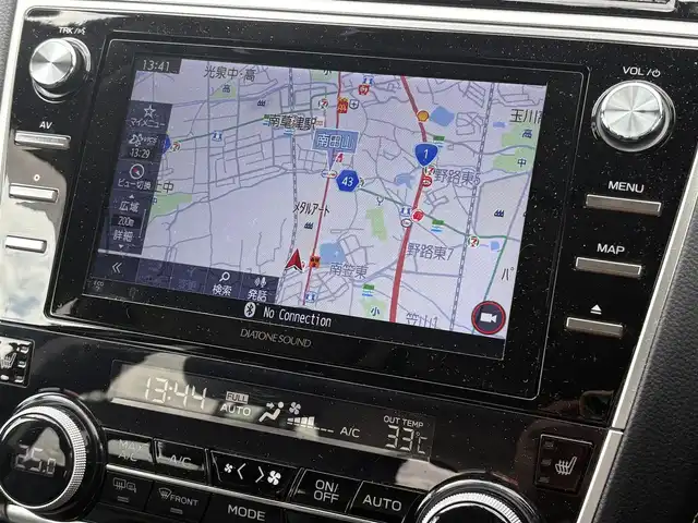 スバル アウトバック X－ブレイク 滋賀県 2020(令2)年 4.3万km クリスタルホワイトP 純正ナビ/（AM/FM/CD/DVD/フルセグTV/Bluetooth）/バックカメラ/前方ドライブレコーダー/前席シートヒーター/レーンキープアシスト/クルーズコントロール/ＬＥＤヘッドライト/ルーフレール/ビルトインＥＴＣ/純正アルミホイール