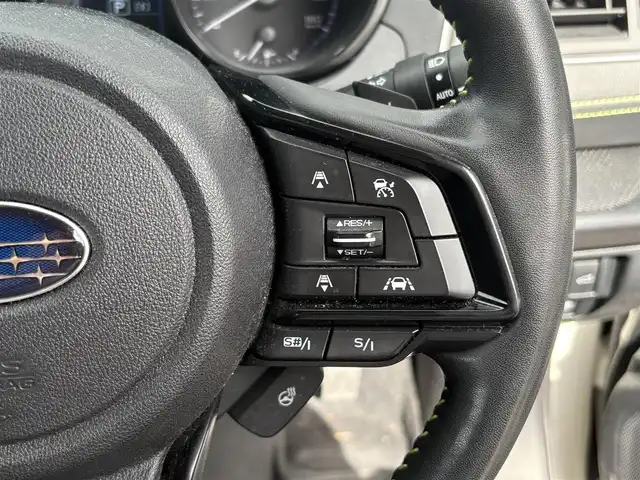 スバル アウトバック X－ブレイク 滋賀県 2020(令2)年 4.3万km クリスタルホワイトP 純正ナビ/（AM/FM/CD/DVD/フルセグTV/Bluetooth）/バックカメラ/前方ドライブレコーダー/前席シートヒーター/レーンキープアシスト/クルーズコントロール/ＬＥＤヘッドライト/ルーフレール/ビルトインＥＴＣ/純正アルミホイール