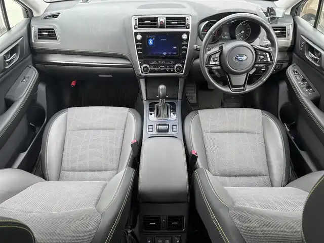 スバル アウトバック X－ブレイク 滋賀県 2020(令2)年 4.3万km クリスタルホワイトP 純正ナビ/（AM/FM/CD/DVD/フルセグTV/Bluetooth）/バックカメラ/前方ドライブレコーダー/前席シートヒーター/レーンキープアシスト/クルーズコントロール/ＬＥＤヘッドライト/ルーフレール/ビルトインＥＴＣ/純正アルミホイール