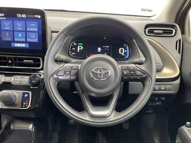 トヨタ アクア Z 栃木県 2023(令5)年 1.1万km クリアベージュメタリック 純正10.5型ディスプレイオーディオ/(Bluetooth・USB)/パノラミックビューモニター/トヨタセーフティセンス/ ・プリクラッシュセーフティ/ ・レーンキープアシスト/ ・オートクルーズコントロール/ ・オートハイビーム/ブラインドスポットモニター/コーナーセンサー/LEDヘッドライト/オートライト/フロントフォグランプ/AC100V充電/ETC/純正アルミホイール/純正フロアマット/スマートキー