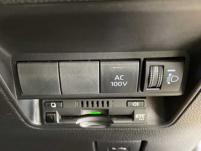 トヨタ アクア Z 栃木県 2023(令5)年 1.1万km クリアベージュメタリック 純正10.5型ディスプレイオーディオ/(Bluetooth・USB)/パノラミックビューモニター/トヨタセーフティセンス/ ・プリクラッシュセーフティ/ ・レーンキープアシスト/ ・オートクルーズコントロール/ ・オートハイビーム/ブラインドスポットモニター/コーナーセンサー/LEDヘッドライト/オートライト/フロントフォグランプ/AC100V充電/ETC/純正アルミホイール/純正フロアマット/スマートキー