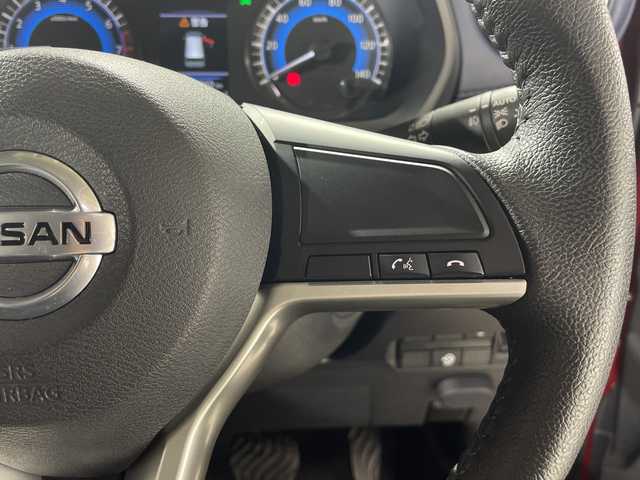 日産 デイズ ハイウェイスターX 神奈川県 2021(令3)年 1.5万km スパークリングレッド/ブラック 純正　SDナビ・8型 [MM312D-L]/（Bluetooth/DVD/CD/TV/AM/FM/USB）/アラウンドビューモニター/ETC/純正ドラレコ(前)/フロアマット/ステアリングスイッチ/デジタルインナーミラー/プッシュスタート/スマートキー/スペアキー/取扱説明書/保証書/LEDヘッドライト/オートライト/純正15インチAW/ドアバイザー/電動格納ミラー/エマージェンシーブレーキ/車線逸脱警報/速度標識/先行車お知らせ機能/道路標識表示/ふらつき警報/ヘッドライトレベライザー/合皮シートカバー