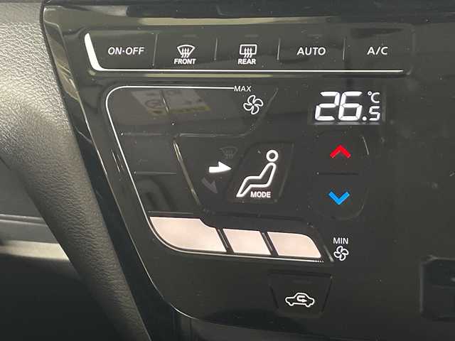 日産 デイズ ハイウェイスターX 神奈川県 2021(令3)年 1.5万km スパークリングレッド/ブラック 純正　SDナビ・8型 [MM312D-L]/（Bluetooth/DVD/CD/TV/AM/FM/USB）/アラウンドビューモニター/ETC/純正ドラレコ(前)/フロアマット/ステアリングスイッチ/デジタルインナーミラー/プッシュスタート/スマートキー/スペアキー/取扱説明書/保証書/LEDヘッドライト/オートライト/純正15インチAW/ドアバイザー/電動格納ミラー/エマージェンシーブレーキ/車線逸脱警報/速度標識/先行車お知らせ機能/道路標識表示/ふらつき警報/ヘッドライトレベライザー/合皮シートカバー