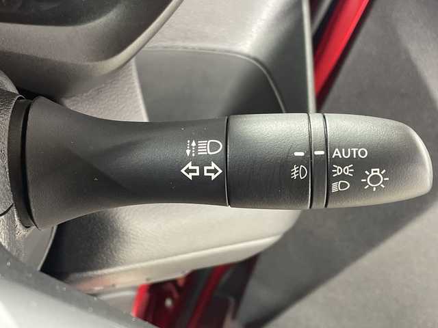 日産 デイズ ハイウェイスターX 神奈川県 2021(令3)年 1.5万km スパークリングレッド/ブラック 純正　SDナビ・8型 [MM312D-L]/（Bluetooth/DVD/CD/TV/AM/FM/USB）/アラウンドビューモニター/ETC/純正ドラレコ(前)/フロアマット/ステアリングスイッチ/デジタルインナーミラー/プッシュスタート/スマートキー/スペアキー/取扱説明書/保証書/LEDヘッドライト/オートライト/純正15インチAW/ドアバイザー/電動格納ミラー/エマージェンシーブレーキ/車線逸脱警報/速度標識/先行車お知らせ機能/道路標識表示/ふらつき警報/ヘッドライトレベライザー/合皮シートカバー