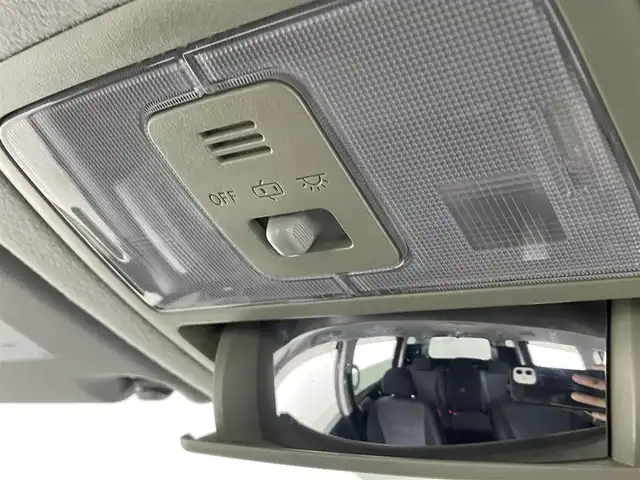 トヨタ ヴォクシー ZS 煌 愛知県 2011(平23)年 13.8万km ブラック ナビＮＨＤＴ－Ｗ６０Ｇ　/バックカメラ　/ＥＴＣ　/ＨＩＤライト　/両側パワスラ　/前後ドラレコ　/プッシュスタート　/ワンセグＴＶ　/アルミホイール　/スマートキー　/フロアマット　/オートエアコン　/電格ミラー　/フォグ