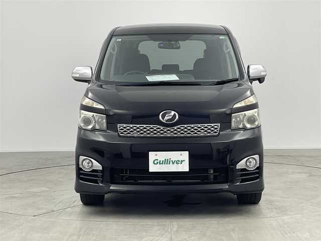 トヨタ ヴォクシー ZS 煌 愛知県 2011(平23)年 13.8万km ブラック ナビＮＨＤＴ－Ｗ６０Ｇ　/バックカメラ　/ＥＴＣ　/ＨＩＤライト　/両側パワスラ　/前後ドラレコ　/プッシュスタート　/ワンセグＴＶ　/アルミホイール　/スマートキー　/フロアマット　/オートエアコン　/電格ミラー　/フォグ