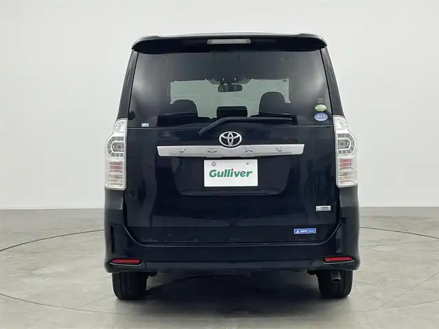 トヨタ ヴォクシー ZS 煌 愛知県 2011(平23)年 13.8万km ブラック ナビＮＨＤＴ－Ｗ６０Ｇ　/バックカメラ　/ＥＴＣ　/ＨＩＤライト　/両側パワスラ　/前後ドラレコ　/プッシュスタート　/ワンセグＴＶ　/アルミホイール　/スマートキー　/フロアマット　/オートエアコン　/電格ミラー　/フォグ