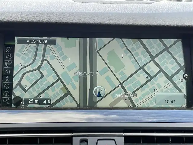 ＢＭＷ ５２３ｉ ラグジュアリー 福岡県 2013(平25)年 5.1万km サファイアブラックP 純正HDDナビ/　(AM/FM/CD/DVD/Bluetooth/ワンセグTV)/バックカメラ/黒レザーシート/インテリジェントセーフティ/レーンディパーチャーウォーニング/クルーズコントロール/パーキングディスタンスコントロール/横滑り防止/ドライビングパフォーマンスコントロール/オートマチックホールド/パーキングブレーキ/コムテック前方ドライブレコーダー【HDR-251GH】/革巻きステアリング/ステアリングスイッチ/シートヒーター付きパワーシート(D/N)/社外フロアマット/アクセサリーソケット/ISOFIX/保証書/取扱説明書/ナビ取扱説明書