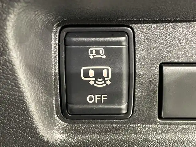 日産 ルークス ハイウェイスター X 愛知県 2025(令7)年 0.3万km ブラック Apple Car Play/・AM/FM/Bluetooth/衝突軽減システム/両側パワースライド/全方位カメラ/オートエアコン/オートライト/LEDヘッドライト/純正14インチアルミホイル/プッシュスタートボタン/スマートキー/スペアキー/純正フロアマット/保証書/取扱説明書