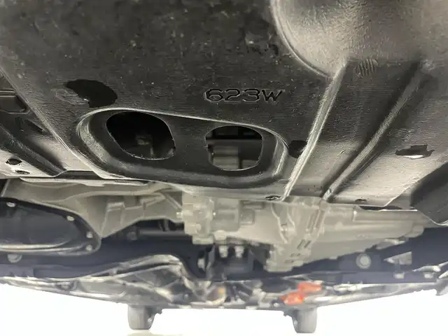 トヨタ シエンタ ハイブリッド G 福島県 2022(令4)年 3.2万km ブラックマイカ トヨタセーフティセンス/・衝突軽減ブレーキ　/・車線逸脱警報装置　/・オートハイビーム　/・ふらつき警報　/純正ナビゲーション/・型式：AVIC-R2503/・Bluetooth/TV/CD/DVD/AM・FM/CD/DVD/・バックカメラ/・ETC/前方ドライブレコーダー/革巻きステアリング/・ステアリングスイッチ/両側パワースライドドア/プッシュスタート/・スマートキー/LEDライト/・オートライト/・ヘッドライトリベライザー/電動格納ミラー/純正フロアマット