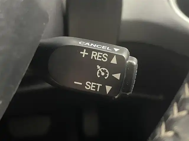 トヨタ シエンタ ハイブリッド G 福島県 2022(令4)年 3.2万km ブラックマイカ トヨタセーフティセンス/・衝突軽減ブレーキ　/・車線逸脱警報装置　/・オートハイビーム　/・ふらつき警報　/純正ナビゲーション/・型式：AVIC-R2503/・Bluetooth/TV/CD/DVD/AM・FM/CD/DVD/・バックカメラ/・ETC/前方ドライブレコーダー/革巻きステアリング/・ステアリングスイッチ/両側パワースライドドア/プッシュスタート/・スマートキー/LEDライト/・オートライト/・ヘッドライトリベライザー/電動格納ミラー/純正フロアマット