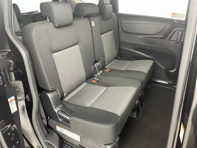 トヨタ シエンタ ハイブリッド G 福島県 2022(令4)年 3.2万km ブラックマイカ トヨタセーフティセンス/・衝突軽減ブレーキ　/・車線逸脱警報装置　/・オートハイビーム　/・ふらつき警報　/純正ナビゲーション/・型式：AVIC-R2503/・Bluetooth/TV/CD/DVD/AM・FM/CD/DVD/・バックカメラ/・ETC/前方ドライブレコーダー/革巻きステアリング/・ステアリングスイッチ/両側パワースライドドア/プッシュスタート/・スマートキー/LEDライト/・オートライト/・ヘッドライトリベライザー/電動格納ミラー/純正フロアマット