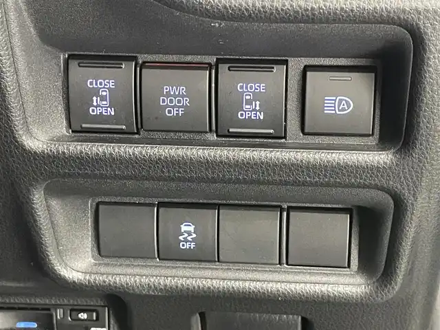 トヨタ シエンタ ハイブリッド Z 愛知県 2023(令5)年 4万km アーバンカーキ 純正１０．５型ＤＡナビ　全方位カメラ　シートヒーター　ハンドルヒーター　リアサーキュレーター　両側パワスラ　前後ドラレコ　セーフティセンス　衝突軽減　追従クルコン　Ａ１００Ｖ電源　ＥＴＣ２．０　禁煙車