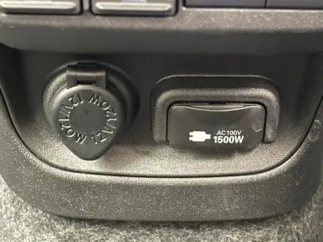 トヨタ シエンタ ハイブリッド Z 愛知県 2023(令5)年 4万km アーバンカーキ 純正１０．５型ＤＡナビ　全方位カメラ　シートヒーター　ハンドルヒーター　リアサーキュレーター　両側パワスラ　前後ドラレコ　セーフティセンス　衝突軽減　追従クルコン　Ａ１００Ｖ電源　ＥＴＣ２．０　禁煙車