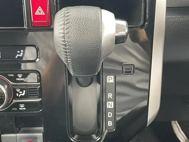 トヨタ ルーミー カスタムG－T 滋賀県 2021(令3)年 4.4万km クールバイオレットクリスタルシャイン 純正９インチディスプレイオーディオ/・Ｂｌｕｅｔｏｏｔｈ/フルセグ/・USB/HDMI/バックカメラ/革巻きステアリング/ステアリングリモコン/ドライブレコーダー/ETC/両側パワースライド/クリアランスソナー/衝突被害軽減システム/スマートアシスト/・衝突警報機能/・先行車発進お知らせ/・標識認識機能/・ふらつき警報/・アダプティブクルーズコントロール/・路側逸脱警報/・車線逸脱警報機能/電動格納ウィンカーミラー/スマートキー/プッシュスタート