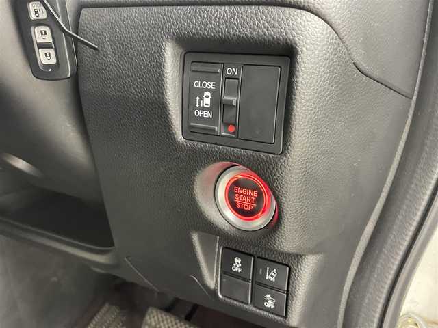 ホンダ Ｎ ＢＯＸ カスタム G L ホンダセンシング 大分県 2019(令1)年 7.3万km プラチナホワイトパール 純正ナビ/フルセグ/Bluetooth/USB/バックカメラ/片側パワースライドドア/ビルトインETC/オートLEDライト/カーテンエアバッグ/前方ドライブレコーダー/純正フロアマット/純正AW/スマートキー