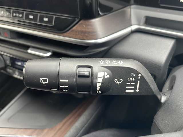 日産 オーラ G FOUR レザーエディション 岩手県 2022(令4)年 7.7万km 黒 ＢＯＳＥサウンド　純正９型ナビ　プロパイロット　全周囲Ｃ　ＨＤＭＩ　デジタルインナーミラー　本革シートヒーター　ＧＰＳレーダー　キャンセラー付フルセグ　ＥＴＣ２．　Ｑｉワイヤレス充電　ドラレコ　ＢＳＭ