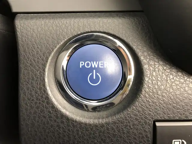 トヨタ カムリ G 愛知県 2018(平30)年 4万km エモーショナルレッド トヨタセーフティセンス/　・プリクラッシュセーフティ/　・アダプティブクルーズコントロール/　・レーンキープアシスト/　・クリアランスソナー/純正ナビ/　ＢＴ／フルセグＴＶ／ＡｐｐｌｅＣａｒＰｌａｙ／ＡｎｄｒｏｉｄＡｕｔｏ）/バックカメラ/ＥＴＣ/純正ドラレコ/運転席パワーシート/純正１７インチＡＷ