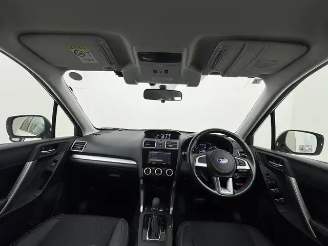 スバル フォレスター S－リミテッド スマートED 愛知県 2018(平30)年 4.1万km クリスタルホワイトP 社外ナビ（CARROZZERIA）/（フルセグ／ＢＴ／ＣＤ／ＤＶＤ）　/レーダークルーズコントロール/パドルシフト/バックカメラ/衝突被害軽減システム　/ハーフレザーシート/前席シートヒーター/レーンキープアシスト/フルフラットシート/ＥＴＣ/純正ＡＷ/ＳＲＨ