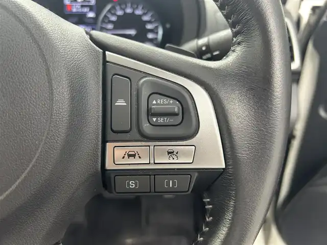 スバル フォレスター S－リミテッド スマートED 福井県 2018(平30)年 4.1万km クリスタルホワイトP ４WD/ルーフレール/アイサイトVer.2/・衝突軽減ブレーキ/・車線逸脱警報機能/・クルーズコントロール（追従有）/・車線逸脱警報機能/・側後方支援システム/カロッツェリアナビゲーション/【AM/FM/CD/Bluetooth/フルセグTV】/バックカメラ/ETC/パドルシフト/ハーフレザーシート/シートヒーター（運転席/助手席）/プッシュスタート/スマートキー/オートライト/LEDヘッドライド/フォグランプ/純正アルミホイール/ステアリング連動ヘッドランプ（SRH）