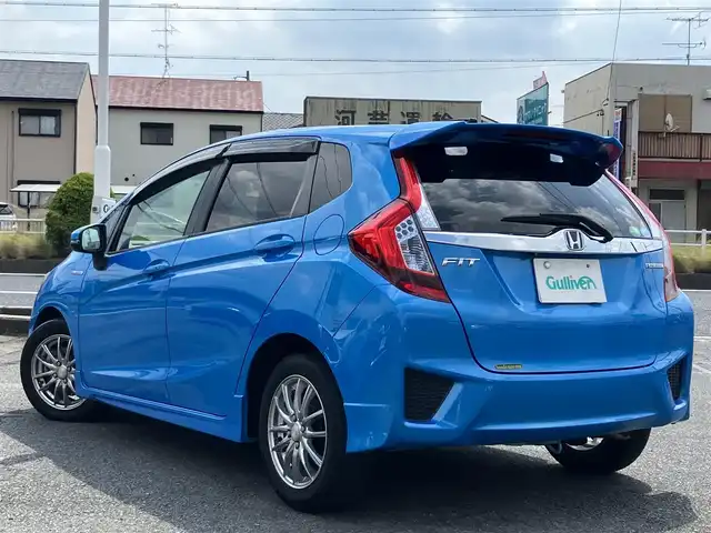 ホンダ フィット ハイブリット Sパッケージ 三重県 2014(平26)年 12万km ビビットスカイブルーP 車検R9年1月25日/♪純正インターナビ/ ・フルセグ・CD/DVD再生/ ・Bluetooth・HDMI/ ・USB/♪バックカメラ/♪シティブレーキアクティブシステム(CTBA)/♪クルーズコントロール/♪スマートキー/♪プッシュスタート/♪LEDヘッドライト/♪フォグライト/♪オートライト/♪ウィンカーミラー/♪アイドリングストップ/♪革巻ステアリング/♪ステアリングスイッチ/♪パドルシフト/♪ビルトインETC/♪フロアマット/♪ドアバイザー/♪プライバシーガラス/♪電格ミラー/♪サイド/カーテンエアバック