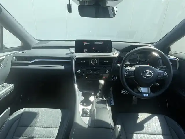 レクサス ＲＸ 450h Fスポーツ 東京都 2021(令3)年 1.5万km グラファイトブラックガラスフレーク 純正ナビ/全方位カメラ/サンルーフ/パワーバックドア/ヘッドアップディスプレイ/ステアリングヒーター/パドルシフト/ETC2.0/レーダークルーズコントロール/BSM/レーンキープ/スマートキー/プッシュスタート/アイドリングストップ/レザーシート/シートヒーター/純正フロアマット/ルーフレール/電動格納ミラー/衝突軽減ブレーキ/純正アルミホイール