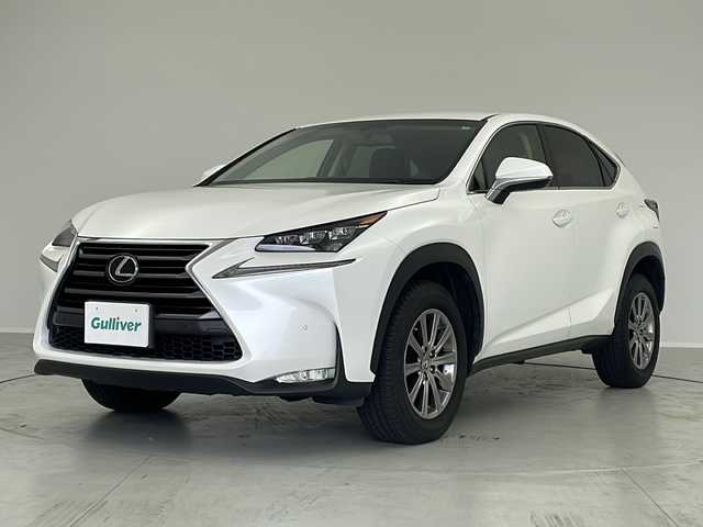 レクサス ＮＸ 200t Iパッケージ 茨城県 2014(平26)年 4.8万km ソニッククォーツ ３眼ＬＥＤヘッドライト　/ステアリングヒーター　/衝突被害軽減ブレーキ　/ＢＳＭ　/シートヒーター　/シートメモリ　/パワーシート　/バックカメラ　/追従型クルーズコントロール　/ビルドインＥＴＣ　/コーナーセンサー
