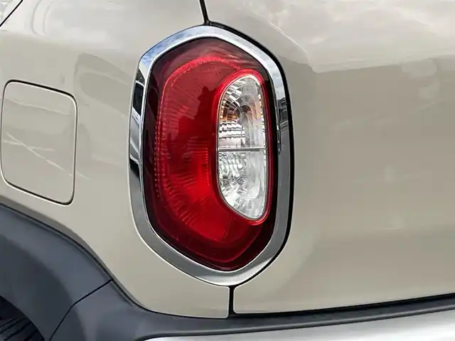 スズキ クロスビー HYBRID MZ 佐賀県 2020(令2)年 14万km キャラバンアイボリーパールメタリック/ブラック 2トーンルーフ 自社ローンご希望の方は別途その旨お申付け下さい/こちらは現金またはオートローンご利用時の価格です/禁煙車 ターボ車　/デュアルブレーキサポート　/ディスプレイオーディオ　/ＤＶＤ ＣＤ ＢＴオーディオ　/ビルトインＥＴＣ　　/前席シートヒーター　/ＬＥＤライト