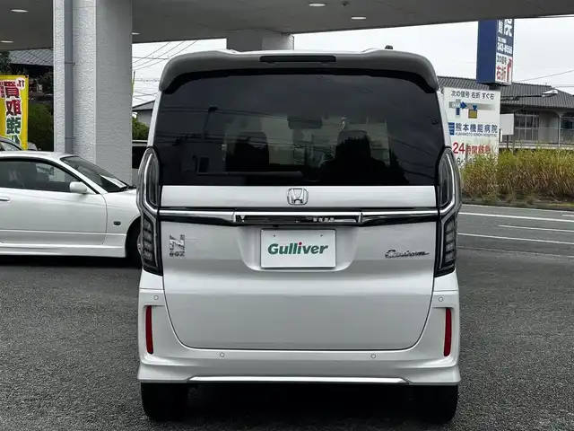 ホンダ Ｎ ＢＯＸ カスタム L ターボ 熊本県 2022(令4)年 4.1万km プラチナホワイトパール 純正８インチナビ（VXU-227NBi）/【フルセグTV/CD/DVD/Bluetooth】/バックカメラ/両側パワースライドドア/レーダークルーズコントロール/衝突被害軽減装置/レーンキープアシスト/パドルシフト/アイドリングストップ/ハーフレザーシート/シートヒーター/社外15インチAW/前後ドライブレコーダー/ビルトインETC/オートLEDヘッドライト/プッシュスタート/ステアリングスイッチ/純正フロアマット/純正ドアバイザー/横滑り防止/盗難防止装置/保証書/取扱説明書