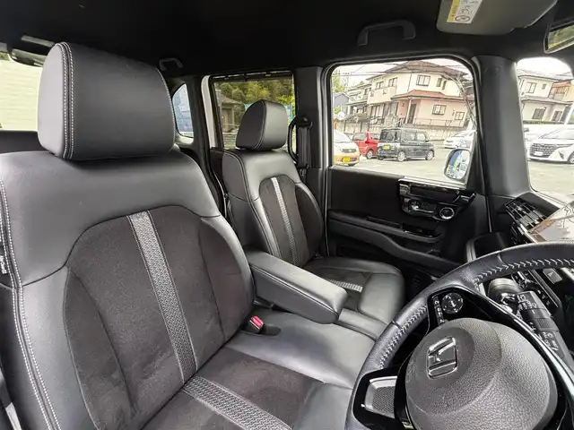 ホンダ Ｎ ＢＯＸ カスタム L ターボ 熊本県 2022(令4)年 4.1万km プラチナホワイトパール 純正８インチナビ（VXU-227NBi）/【フルセグTV/CD/DVD/Bluetooth】/バックカメラ/両側パワースライドドア/レーダークルーズコントロール/衝突被害軽減装置/レーンキープアシスト/パドルシフト/アイドリングストップ/ハーフレザーシート/シートヒーター/社外15インチAW/前後ドライブレコーダー/ビルトインETC/オートLEDヘッドライト/プッシュスタート/ステアリングスイッチ/純正フロアマット/純正ドアバイザー/横滑り防止/盗難防止装置/保証書/取扱説明書