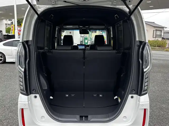 ホンダ Ｎ ＢＯＸ カスタム L ターボ 熊本県 2022(令4)年 4.1万km プラチナホワイトパール 純正８インチナビ（VXU-227NBi）/【フルセグTV/CD/DVD/Bluetooth】/バックカメラ/両側パワースライドドア/レーダークルーズコントロール/衝突被害軽減装置/レーンキープアシスト/パドルシフト/アイドリングストップ/ハーフレザーシート/シートヒーター/社外15インチAW/前後ドライブレコーダー/ビルトインETC/オートLEDヘッドライト/プッシュスタート/ステアリングスイッチ/純正フロアマット/純正ドアバイザー/横滑り防止/盗難防止装置/保証書/取扱説明書