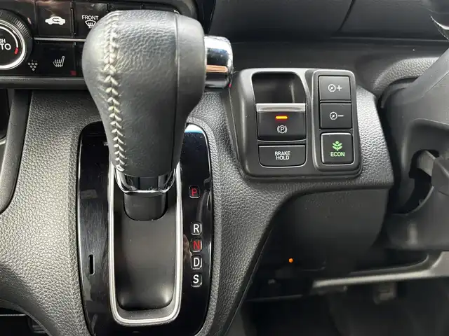 ホンダ Ｎ ＢＯＸ カスタム L ターボ 熊本県 2022(令4)年 4.1万km プラチナホワイトパール 純正８インチナビ（VXU-227NBi）/【フルセグTV/CD/DVD/Bluetooth】/バックカメラ/両側パワースライドドア/レーダークルーズコントロール/衝突被害軽減装置/レーンキープアシスト/パドルシフト/アイドリングストップ/ハーフレザーシート/シートヒーター/社外15インチAW/前後ドライブレコーダー/ビルトインETC/オートLEDヘッドライト/プッシュスタート/ステアリングスイッチ/純正フロアマット/純正ドアバイザー/横滑り防止/盗難防止装置/保証書/取扱説明書