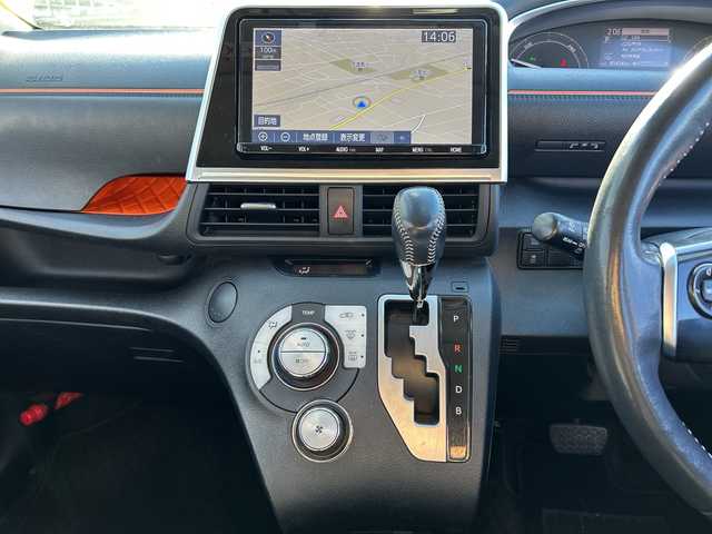 トヨタ シエンタ ハイブリッド ファンベースG 岐阜県 2021(令3)年 8.6万km ブラックマイカ/ベージュ 2トーン 登録時走行距離85435km/純正9インチナビ/全方位カメラ/フルセグテレビ/バックカメラ/両側パワースライドドア/クルーズコントロール/レーンキープアシスト/プリクラッシュ/ドライブレコーダー/シートヒーター/ステアリングヒーター/純正ホイールサマータイヤ有/ツートンカラー/禁煙車/ETC/フォグランプ/LEDヘッドライト