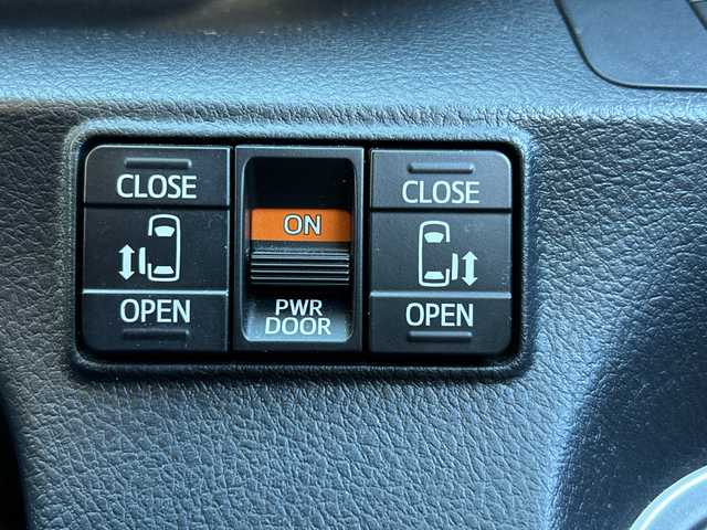 トヨタ シエンタ ハイブリッド ファンベースG 岐阜県 2021(令3)年 8.6万km ブラックマイカ/ベージュ 2トーン 登録時走行距離85435km/純正9インチナビ/全方位カメラ/フルセグテレビ/バックカメラ/両側パワースライドドア/クルーズコントロール/レーンキープアシスト/プリクラッシュ/ドライブレコーダー/シートヒーター/ステアリングヒーター/純正ホイールサマータイヤ有/ツートンカラー/禁煙車/ETC/フォグランプ/LEDヘッドライト