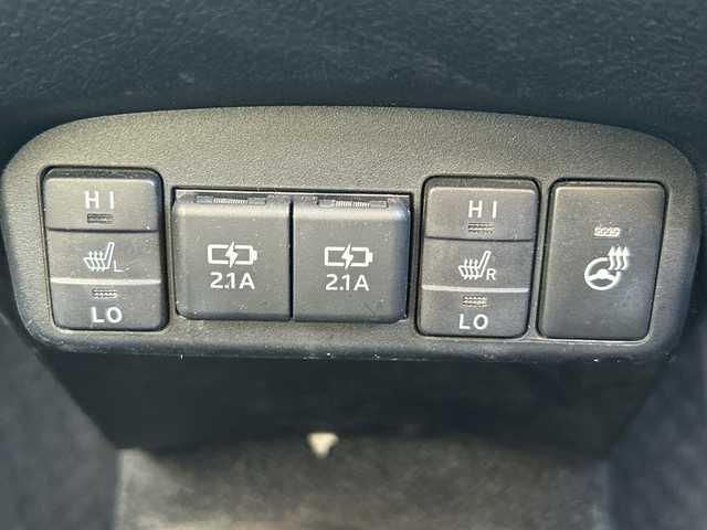 トヨタ シエンタ ハイブリッド ファンベースG 岐阜県 2021(令3)年 8.6万km ブラックマイカ/ベージュ 2トーン 登録時走行距離85435km/純正9インチナビ/全方位カメラ/フルセグテレビ/バックカメラ/両側パワースライドドア/クルーズコントロール/レーンキープアシスト/プリクラッシュ/ドライブレコーダー/シートヒーター/ステアリングヒーター/純正ホイールサマータイヤ有/ツートンカラー/禁煙車/ETC/フォグランプ/LEDヘッドライト