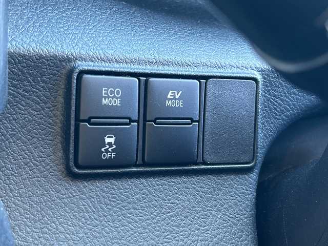 トヨタ シエンタ ハイブリッド ファンベースG 岐阜県 2021(令3)年 8.6万km ブラックマイカ/ベージュ 2トーン 登録時走行距離85435km/純正9インチナビ/全方位カメラ/フルセグテレビ/バックカメラ/両側パワースライドドア/クルーズコントロール/レーンキープアシスト/プリクラッシュ/ドライブレコーダー/シートヒーター/ステアリングヒーター/純正ホイールサマータイヤ有/ツートンカラー/禁煙車/ETC/フォグランプ/LEDヘッドライト