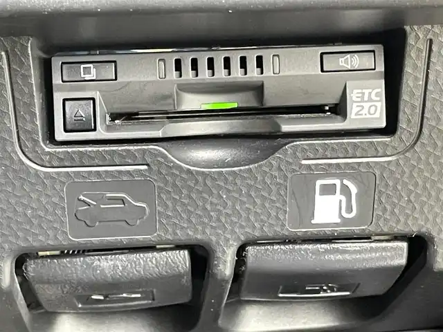 トヨタ ルーミー カスタムG－T 千葉県 2021(令3)年 1.8万km パールホワイトⅢ 禁煙車/純正9インチナビ/・NSZT-Y68T/・CD/DVD/BT/フルセグ/スマートアシスト/衝突被害軽減ブレーキ/車線逸脱警報/全方位カメラ/両側パワースライドドア/レーダークルーズコントロール/コーナーセンサー/電動パーキングブレーキ/ブレーキホールド/LEDヘッドライト/オートライト/オートハイビーム/フォグライト/スマートキー/スペアキー/ビルトインETC2.0