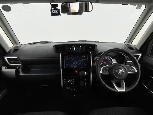 トヨタ ルーミー カスタムG－T 千葉県 2021(令3)年 1.8万km パールホワイトⅢ 禁煙車/純正9インチナビ/・NSZT-Y68T/・CD/DVD/BT/フルセグ/スマートアシスト/衝突被害軽減ブレーキ/車線逸脱警報/全方位カメラ/両側パワースライドドア/レーダークルーズコントロール/コーナーセンサー/電動パーキングブレーキ/ブレーキホールド/LEDヘッドライト/オートライト/オートハイビーム/フォグライト/スマートキー/スペアキー/ビルトインETC2.0