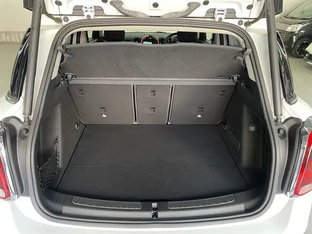 ＭＩＮＩ ミニ クロスオーバー クーパー S 兵庫県 2019(平31)年 5.3万km ライトホワイト ライトホワイトソリッド/純正ナビ/バックカメラ/ＥＴＣ/前後コーナーセンサー/LEDヘッドライト/ACC/スマートキー