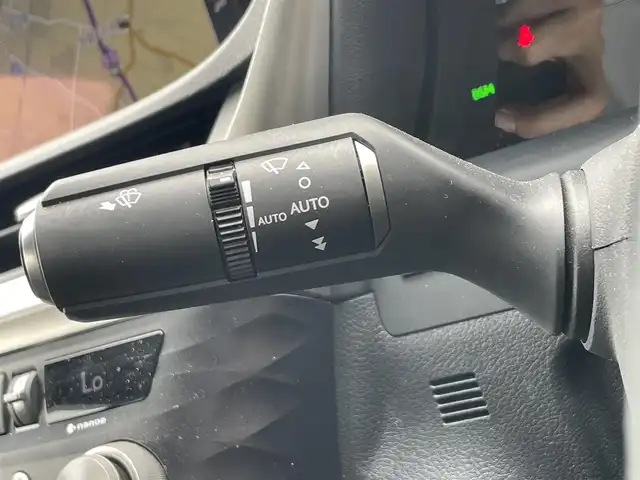 レクサス ＥＳ 300h Fスポーツ 滋賀県 2021(令3)年 4.6万km プラチナムシルバーメタリック ムーンルーフ/純正１２，３インチナビ/（CD/DVD/フルセグ/BT/USB）/パノラミックビューモニター/マークレビンソン/ヘッドアップディスプレイ/３眼LEDヘッドライト/プリクラッシュセーフティ/レーントレーシングアシスト/レーダークルーズコントロール/オートハイビーム/コーナーセンサー/ブラインドスポットモニター/前席パワーシート（メモリ付き）/前席シートヒーター/前席エアシート/ステアリングヒーター/ビルトインETC/前後ドライブレコーダー/電動リアサンシェード/電動リアゲート/純正フロアマット/純正19インチアルミホイール