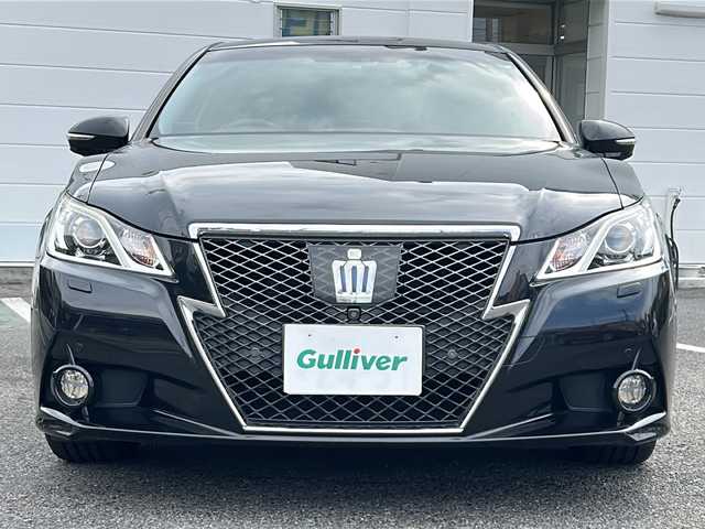 トヨタ クラウン ハイブリッド アスリートG 愛知県 2013(平25)年 7.8万km プレシャスブラックパール /禁煙車//メーカーナビ・フルセグTV//全方位モニター//ビルトインETC//黒革シート//ステアスイッチ//LEDオートライト//アダプティブハイビーム//クリアランスソナー//電動格納ミラーウインカー//純正１８インチアルミ//前席パワーシート//前席シートヒーター・エアシート//ハンドルヒーター//ドアバイザー//純正フロアマット//新車保証書/取扱説明書//スペアキー×１