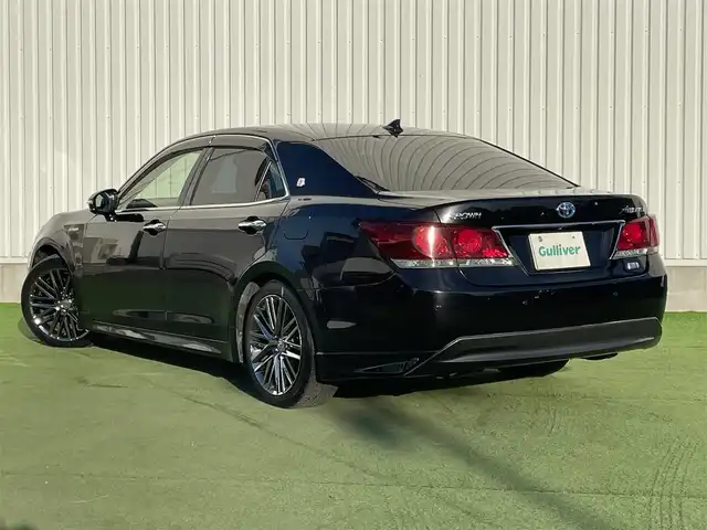 トヨタ クラウン ハイブリッド アスリートG 香川県 2013(平25)年 7.8万km プレシャスブラックパール プリクラッシュセーフティシステム/純正8インチナビゲーション/【AM/FM/BT/TV】/パノラミックビューモニター/ブラックレザーシート/シートヒーター/シートメモリー/ベンチレーション/インテリジェントクリアランスソナー/パワーシート/ビルトインETC/革巻きステアリング/ステアリングリモコン/レーダークルーズコントロール/HIDライト/フォグランプ/純正18インチアルミホイール/純正フロアマット/スマートキー/プッシュスタート