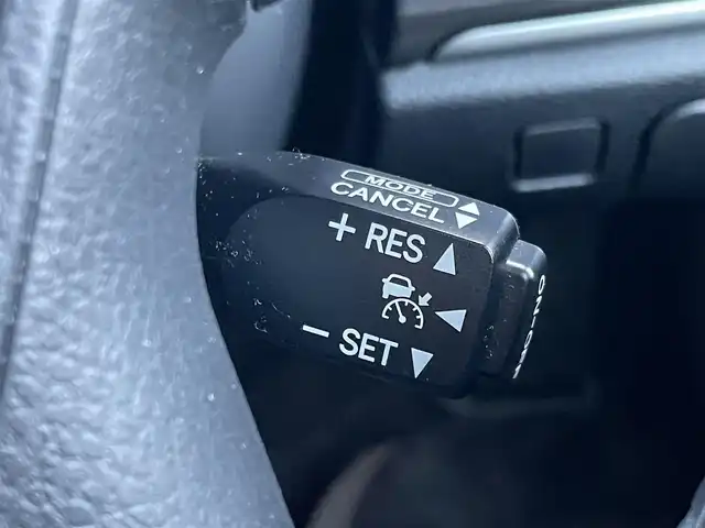 トヨタ クラウン ハイブリッド アスリートG 香川県 2013(平25)年 7.8万km プレシャスブラックパール プリクラッシュセーフティシステム/純正8インチナビゲーション/【AM/FM/BT/TV】/パノラミックビューモニター/ブラックレザーシート/シートヒーター/シートメモリー/ベンチレーション/インテリジェントクリアランスソナー/パワーシート/ビルトインETC/革巻きステアリング/ステアリングリモコン/レーダークルーズコントロール/HIDライト/フォグランプ/純正18インチアルミホイール/純正フロアマット/スマートキー/プッシュスタート