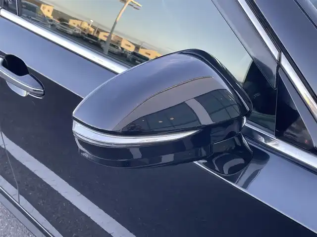 トヨタ クラウン ハイブリッド アスリートG 香川県 2013(平25)年 7.8万km プレシャスブラックパール プリクラッシュセーフティシステム/純正8インチナビゲーション/【AM/FM/BT/TV】/パノラミックビューモニター/ブラックレザーシート/シートヒーター/シートメモリー/ベンチレーション/インテリジェントクリアランスソナー/パワーシート/ビルトインETC/革巻きステアリング/ステアリングリモコン/レーダークルーズコントロール/HIDライト/フォグランプ/純正18インチアルミホイール/純正フロアマット/スマートキー/プッシュスタート