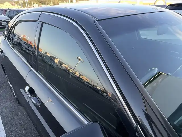 トヨタ クラウン ハイブリッド アスリートG 香川県 2013(平25)年 7.8万km プレシャスブラックパール プリクラッシュセーフティシステム/純正8インチナビゲーション/【AM/FM/BT/TV】/パノラミックビューモニター/ブラックレザーシート/シートヒーター/シートメモリー/ベンチレーション/インテリジェントクリアランスソナー/パワーシート/ビルトインETC/革巻きステアリング/ステアリングリモコン/レーダークルーズコントロール/HIDライト/フォグランプ/純正18インチアルミホイール/純正フロアマット/スマートキー/プッシュスタート